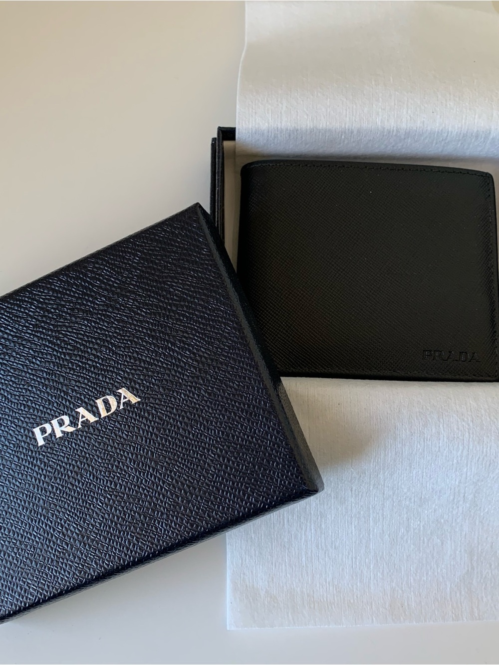 Prada Men’s Saffiano Leather Wallet - Picture 2 of 10